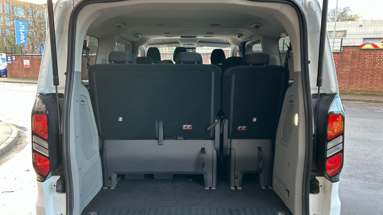 Ford Tourneo Custom 320 L1 Diesel Fwd 2.0 EcoBlue 136ps H1 Titanium 8 seater Auto